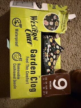 Western Chief Black Floral Garden Clog